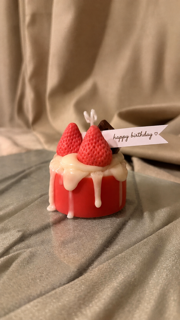 Strawberry Cake Favor